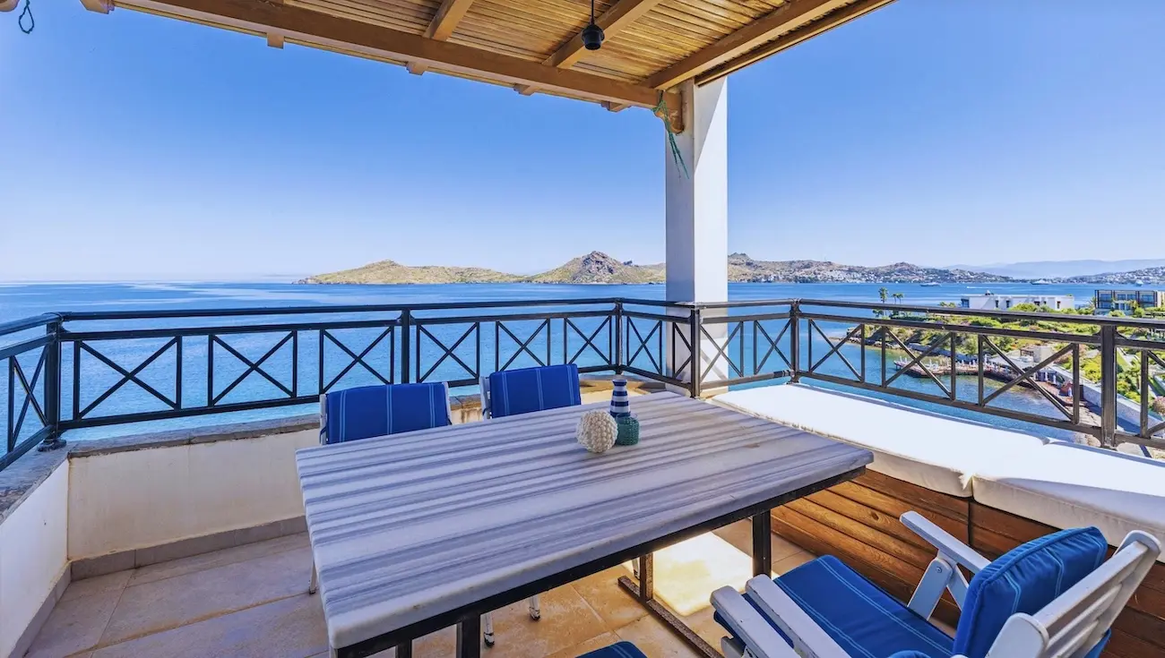 Sea view terrace